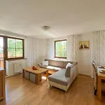 Slnecny 2-izbovy Pod Lesom, * Vysoke Tatry