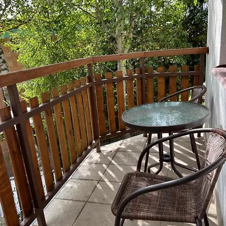 Slnecny 2-izbovy Pod Lesom, Dolny Smokovec