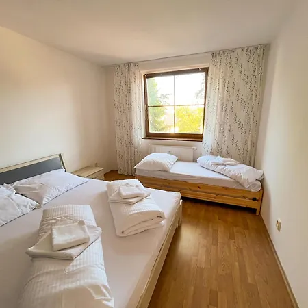 Slnecny 2-izbovy Pod Lesom, Apartmán
